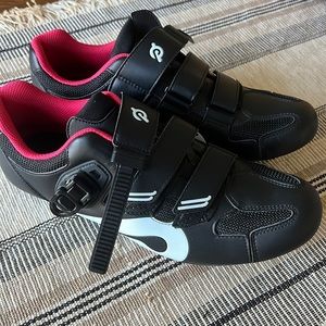 GUC Peleton Size 46 Cycling Shoes